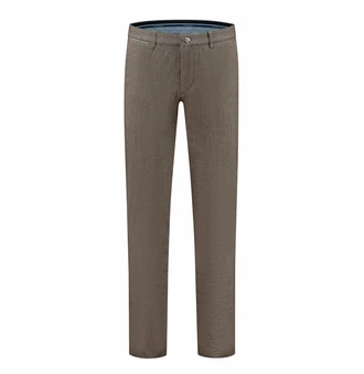 COM4 21202036 241 Brown