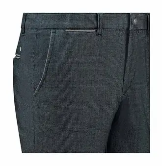 COM4 21202036 401 Navy